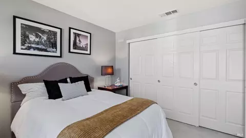 Bedroom - 5244 Tuscany Dr, Fairfield, CA 94534 photo 8 of 10