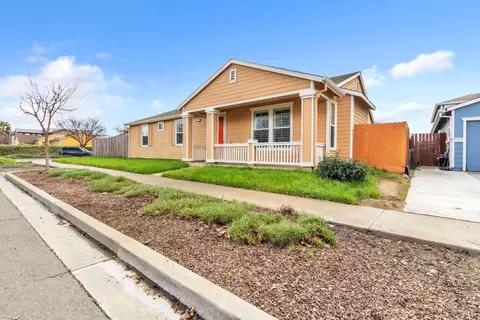 927 Freedom Dr, Suisun City, CA 94585