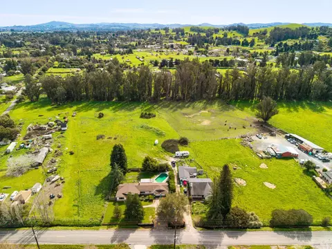 View/Area - 410 E Railroad Ave, Cotati, CA 94931 photo 2 of 3