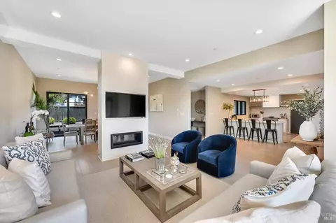 696 Hawthorne Dr, Tiburon, CA 94920