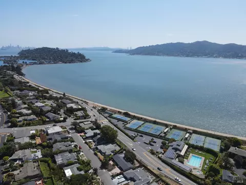 View/Area - 696 Hawthorne Dr, Tiburon, CA 94920 photo 2 of 3