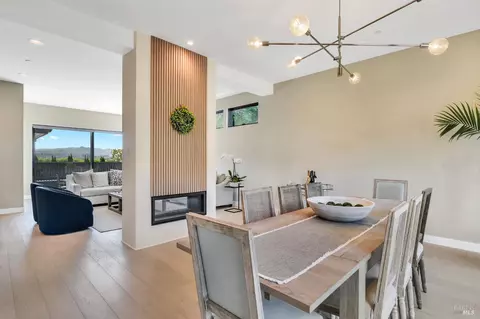 Dining - 696 Hawthorne Dr, Tiburon, CA 94920 photo 3 of 5