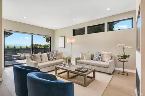 Living - 696 Hawthorne Dr, Tiburon, CA 94920 photo 2 of 3