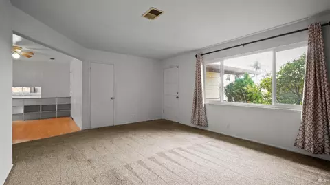 1318 Taft St, Fairfield, CA 94533 photo 8