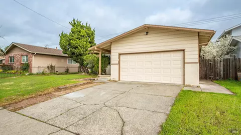 1318 Taft St, Fairfield, CA 94533 photo 4