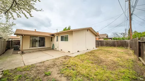 1318 Taft St, Fairfield, CA 94533 photo 25