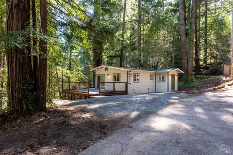 8110 Tyrone Rd, Monte Rio, CA 95462