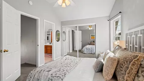 Bedroom - 8 Bay Tree Ct, Cotati, CA 94931 photo 3 of 3