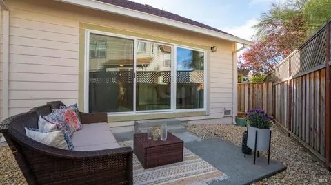 Exterior - 8 Bay Tree Ct, Cotati, CA 94931 photo 2 of 3