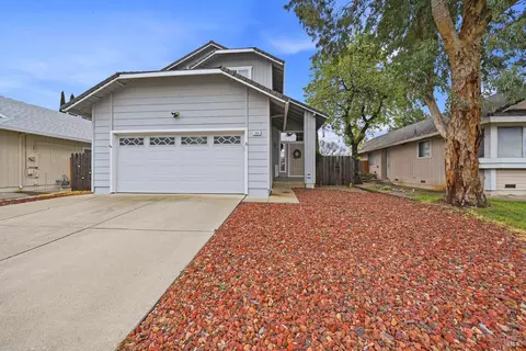 339 Aaron Cir, Vacaville, CA 95687