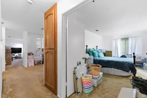Entry Way - 278 Cadloni Ln, Vallejo, CA 94591 photo 1 of 1
