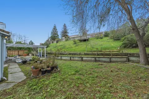 Exterior - 278 Cadloni Ln, Vallejo, CA 94591 photo 8 of 8