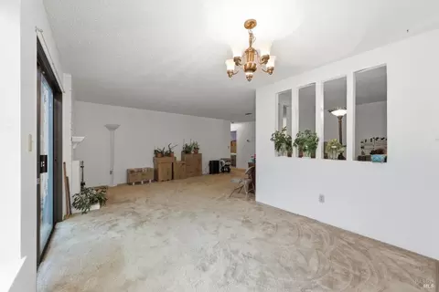 Dining - 278 Cadloni Ln, Vallejo, CA 94591 photo 1 of 1