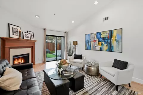 29 Vanessa Ct W, Napa, CA 94558
