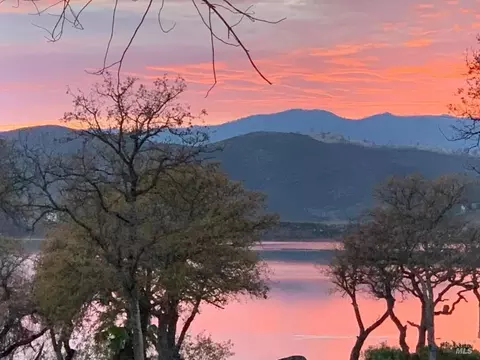 18903 Deer Hill Rd, Hidden Valley Lake, CA 95467