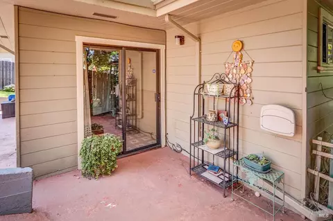 Exterior - 620 Hichborn St, Vallejo, CA 94590 photo 11 of 23