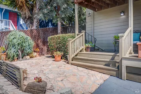Exterior - 620 Hichborn St, Vallejo, CA 94590 photo 6 of 23