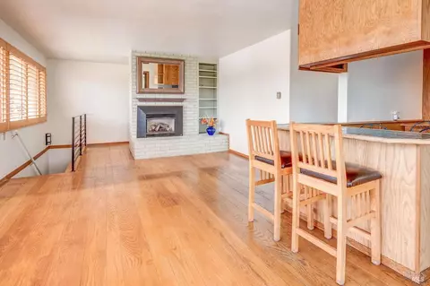 Living - 620 Hichborn St, Vallejo, CA 94590 photo 3 of 6