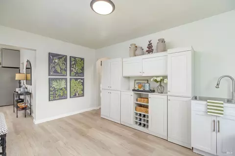 Entry Way - 2170 Wood Rd, Fulton, CA 95439 photo 2 of 3