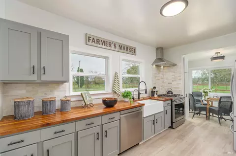 Kitchen - 2170 Wood Rd, Fulton, CA 95439 photo 1 of 2