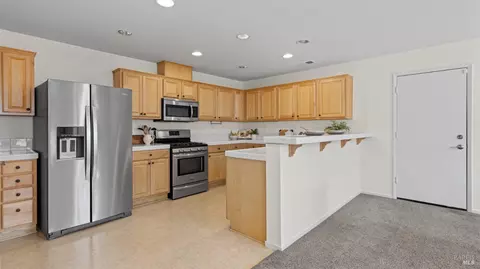 Kitchen - 3147 Puffin Cir, Fairfield, CA 94533 photo 1 of 4