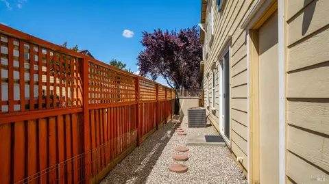 Exterior - 3147 Puffin Cir, Fairfield, CA 94533 photo 5 of 14