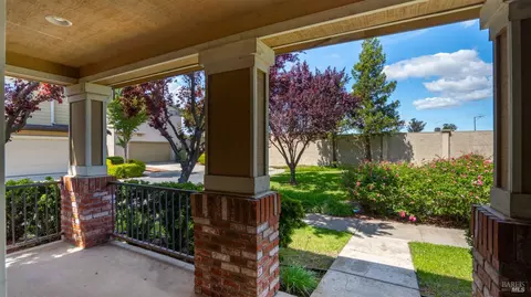 Exterior - 3147 Puffin Cir, Fairfield, CA 94533 photo 4 of 14
