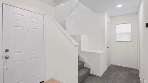 Entry Way - 3147 Puffin Cir, Fairfield, CA 94533 photo 1 of 1
