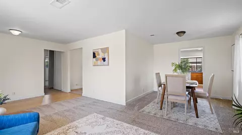 1312 Sutter Ct, Fairfield, CA 94533 photo 6