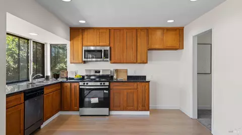 1312 Sutter Ct, Fairfield, CA 94533 photo 16