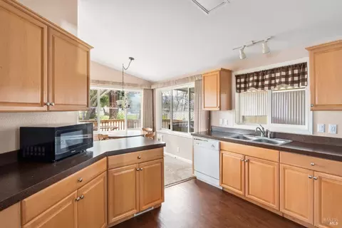 700 E Gobbi St #98, Ukiah, CA 95482 photo 11