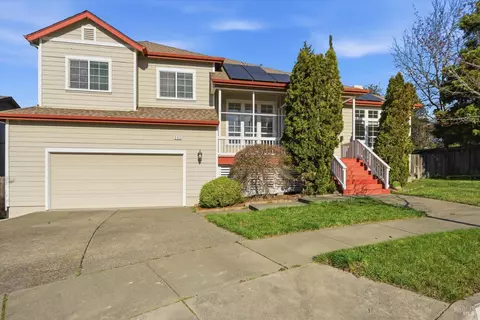366 Breeden St, Santa Rosa, CA 95409