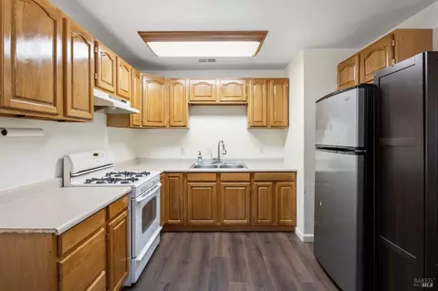 Kitchen - 25088 Goose Cir, Willits, CA 95490 photo 2 of 2