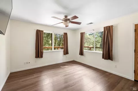 Bedroom - 25088 Goose Cir, Willits, CA 95490 photo 1 of 7