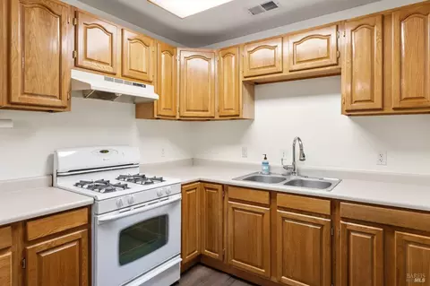 Kitchen - 25088 Goose Cir, Willits, CA 95490 photo 1 of 2