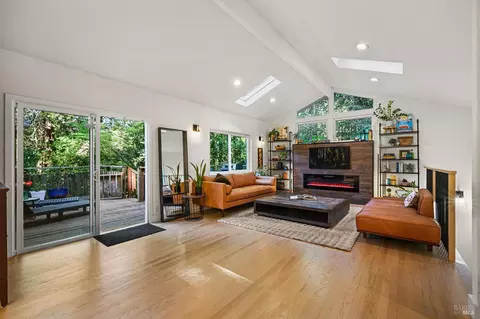 16 Iron Springs Rd, Fairfax, CA 94930