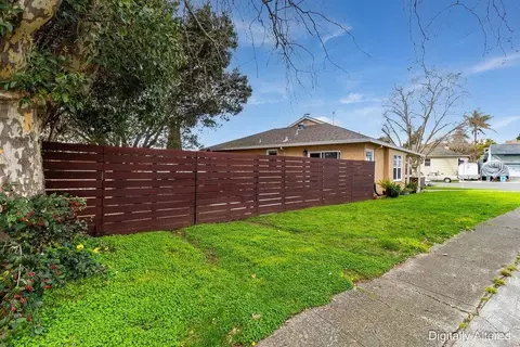 Exterior - 1041 Highland Ave, Vallejo, CA 94590 photo 17 of 43