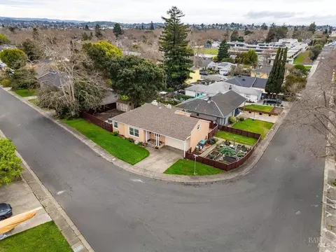 View/Area - 1041 Highland Ave, Vallejo, CA 94590 photo 2 of 7