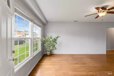 Living - 1041 Highland Ave, Vallejo, CA 94590 photo 1 of 12