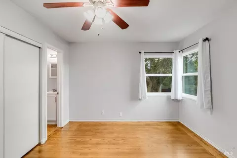 Bedroom - 1041 Highland Ave, Vallejo, CA 94590 photo 5 of 8