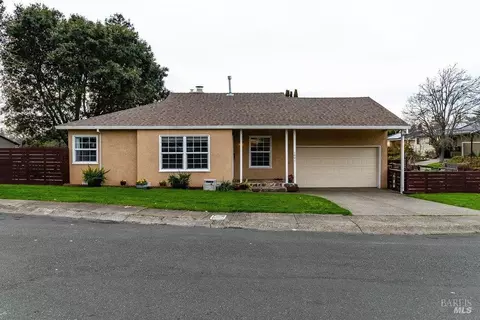 Exterior - 1041 Highland Ave, Vallejo, CA 94590 photo 3 of 43