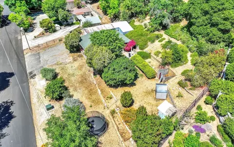 View/Area - 348 Vine St, Vacaville, CA 95688 photo 3 of 4