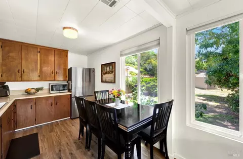 Dining - 348 Vine St, Vacaville, CA 95688 photo 1 of 1