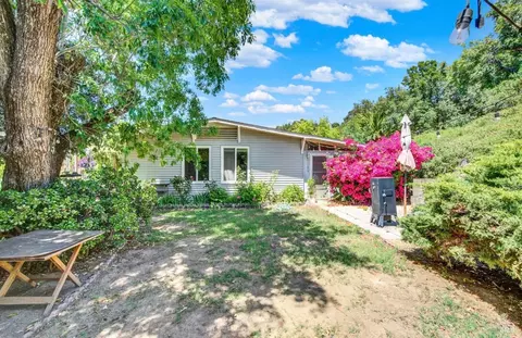 Exterior - 348 Vine St, Vacaville, CA 95688 photo 3 of 5