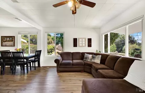 Living - 348 Vine St, Vacaville, CA 95688 photo 2 of 2