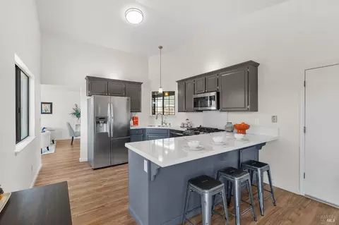 Kitchen - 181 Crowsnest Ct, Vallejo, CA 94591 photo 4 of 4