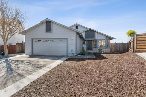 181 Crowsnest Ct, Vallejo, CA 94591