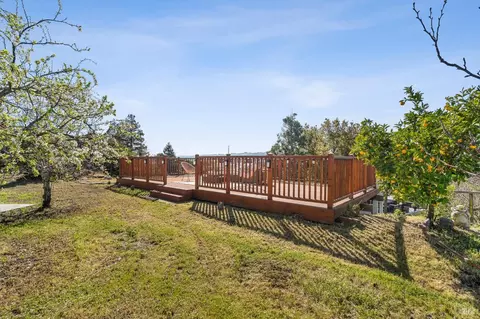 Exterior - 181 Crowsnest Ct, Vallejo, CA 94591 photo 11 of 12