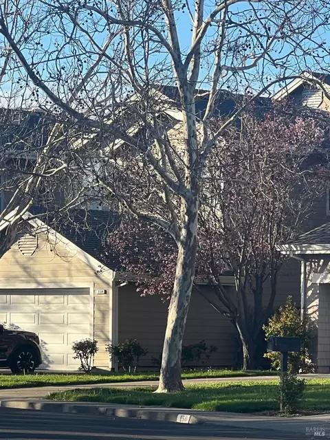 264 Waterside Cir, San Rafael, CA 94903