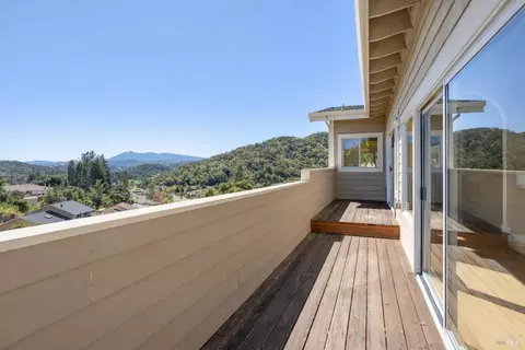 2901 Las Gallinas Ave, San Rafael, CA 94903